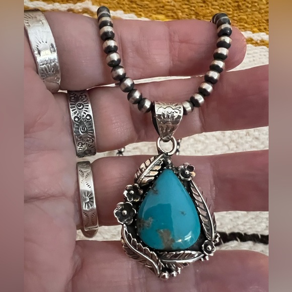 ❤️ Kingman Turquoise Navajo Sterling Silver Decorative Pendant 8.3 Gm / 1.73”L - Picture 15 of 15